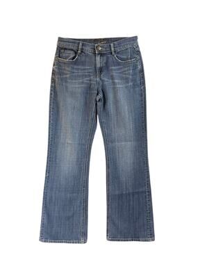 Foster Jeans Co Women's Medium Wash Denim Mid-Rise Bootcut Jeans 31" Inseam SZ 8